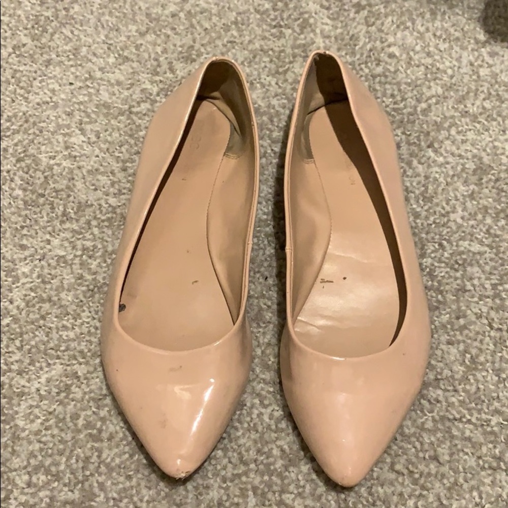 BCBGeneration Nude Flat